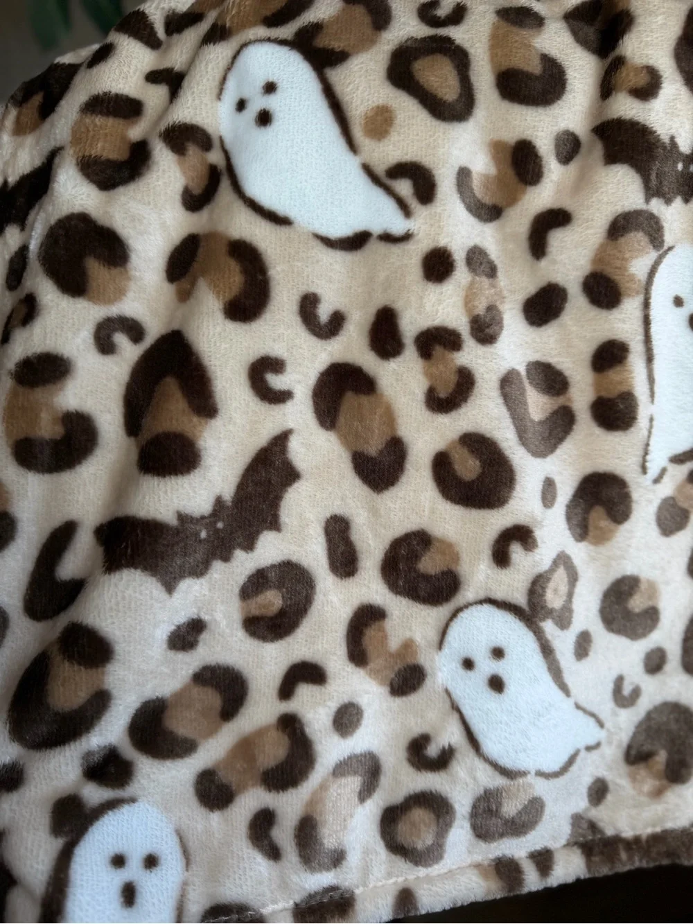 Envogue leopard cheetah animal print Halloween Ghost bat viral soft throw blanke